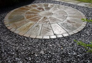 Circular patio, patio, sandstone, alfresco dining, Ingleby barwick, yarm, Darlington, Durham, Mowden, Green Onion Landscaping,garden design, creative landscaping, slate, cobbles, Teesside 