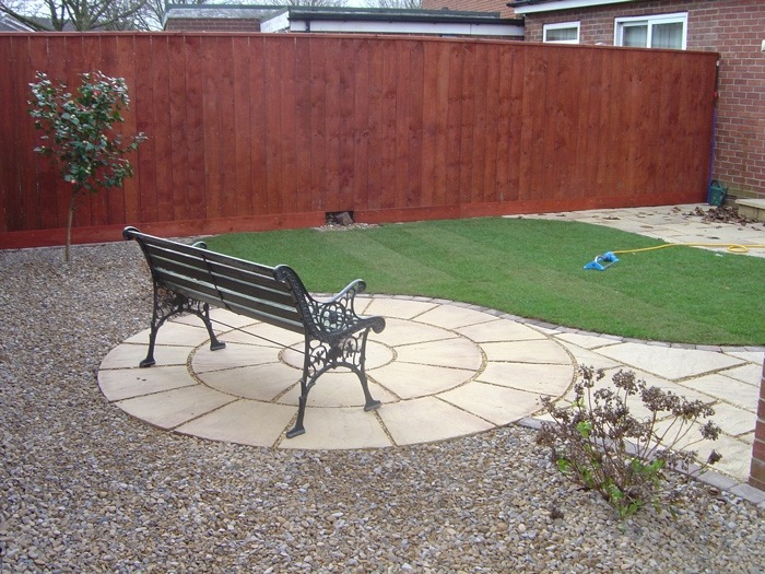 Circular patio, patio area, Yorkstone, sandstone, gravel, turfing, paving, Green Onion Landscaping, landscapers in Stockton, Darlington, Middlesbrough.