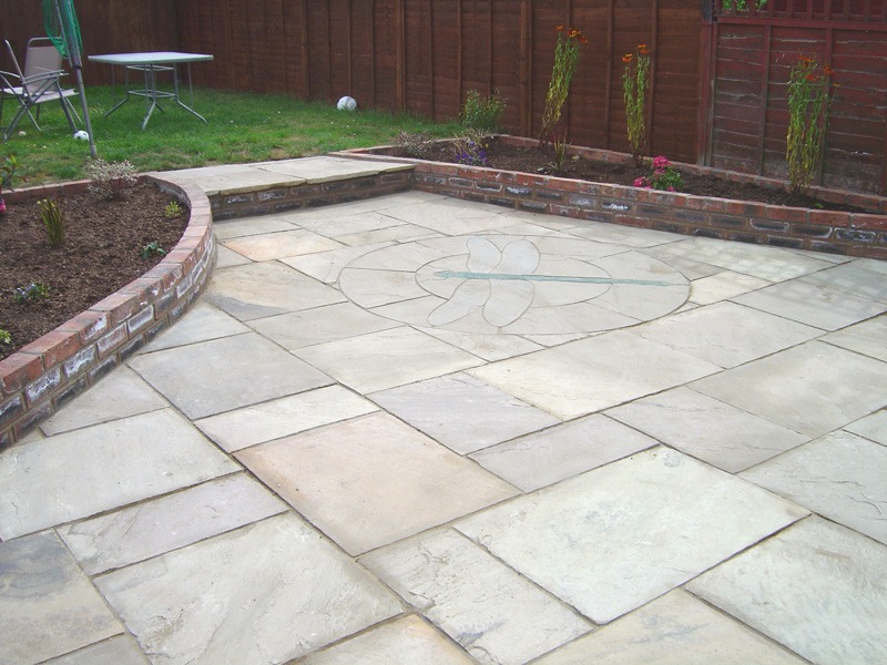 landscapers Stockton-Green-Onion-Landscaping- patio-sandstone-Yarm-Stockton-Dragonfly patio-brick walls-