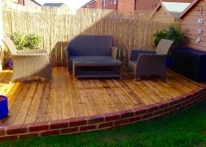 curved decking, decking, deck, gardens decking area, landscaping, turfing, brickwork, Stockton, Wynyard, Ingleby Barwick, Norton, Teesside, Yarm, Stainton, Stillington, Green Onion Landscaping, Patios, paving, drives, drainage, flowers, trees, shrubs, hedges