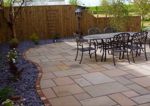 low maintenance gardens, landscaping, landscapers, green onion landscaping, Teesside, Stockton, Hartburn, Whinney Hill, Tees Valley, Cleveland, County Durham, turfing, turfed, paving, sandstone, patio area, borders, cobbles, slate, fresco dining, fencing, close board fencing, garden design