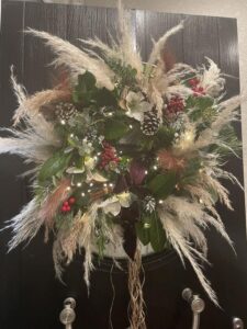 Christmas-wreath-green-onion-landscaping-pampass-grass-poinsettia, ting, ting, holly, rose hips, ivy, festive, wreath, christmas wreath