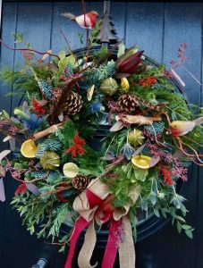 Christmas-wreaths-door-wreaths-landscaping-foliage-robins-green-onion-landscaping-teesside-darlington-county-durham-north-yorkshire