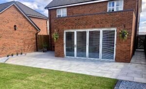 porcelain-patio-area-paving-modern-contemporary-yarm-teesside-north-yorksire-Durham-county-cleveland-landscapers-landscaping
