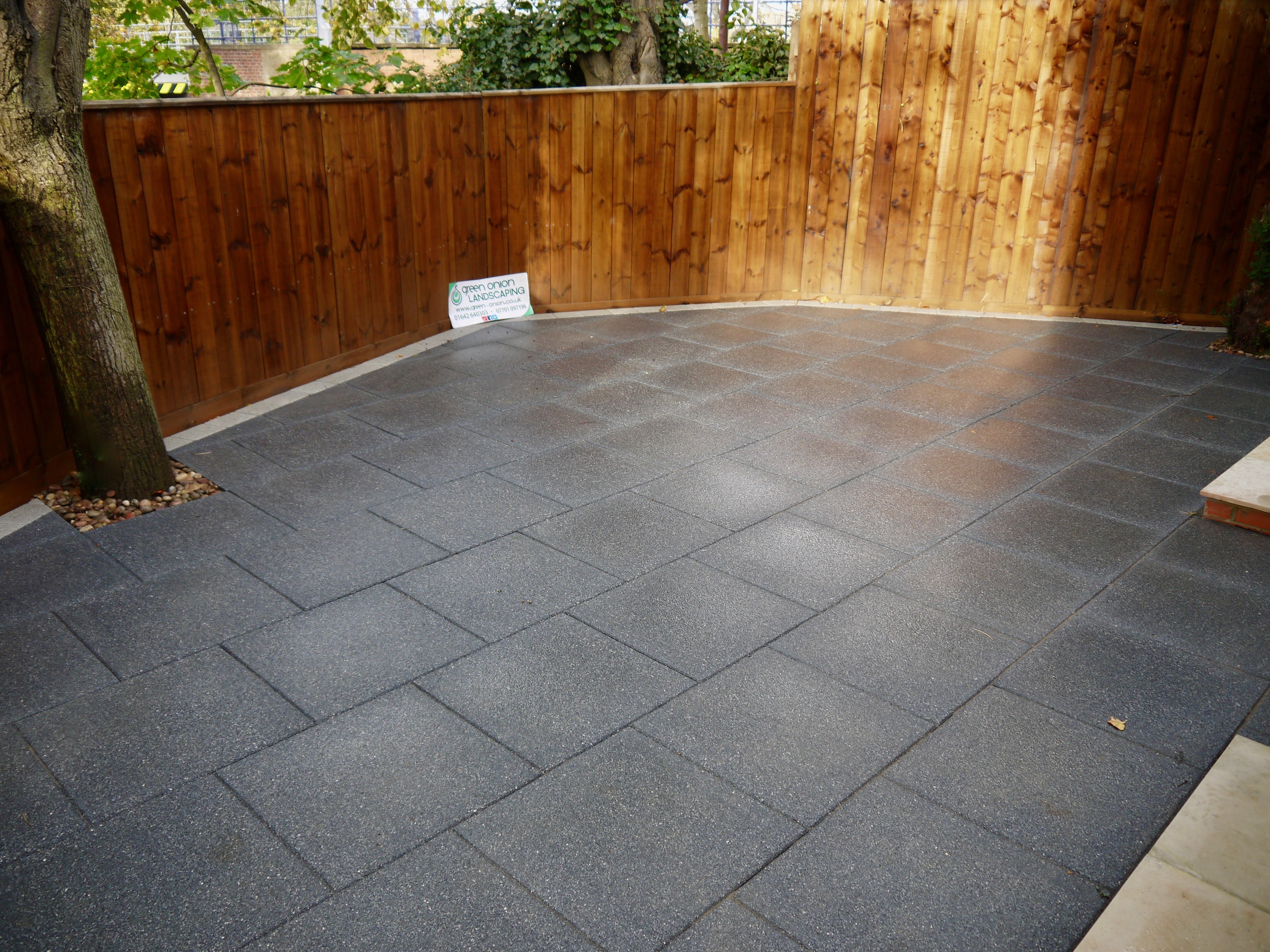 Modern charcoal patio paving in Middlesbrough Modern charcoal patio paving in a Marton Middlesbrough garden