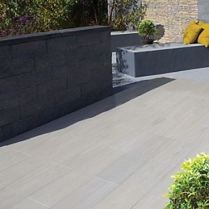 wood effect, paving, patio, garden design, green onion landscaping, landscapers, landscaping, planting, turfing, patio area