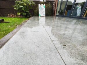 anthracite-porcelain-paving-patio-area-garden-design-teesside-Stockton-Landscapers-Landscaping-local-mobility-friendly-gardens